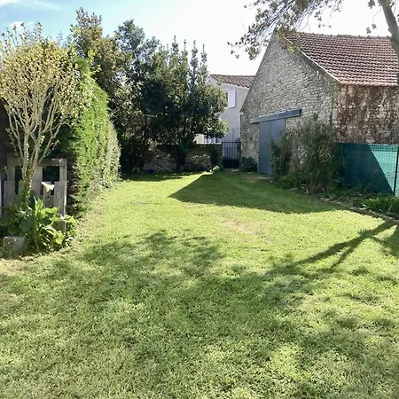 Maison Renovee Avec Jardin, Proche Commerces Et Pistes Cyclables - 4 Couchages, - Fr-1-246a-282